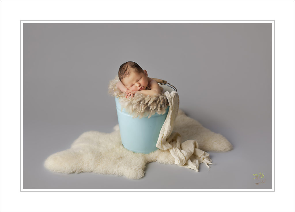 Puyallup baby photographer